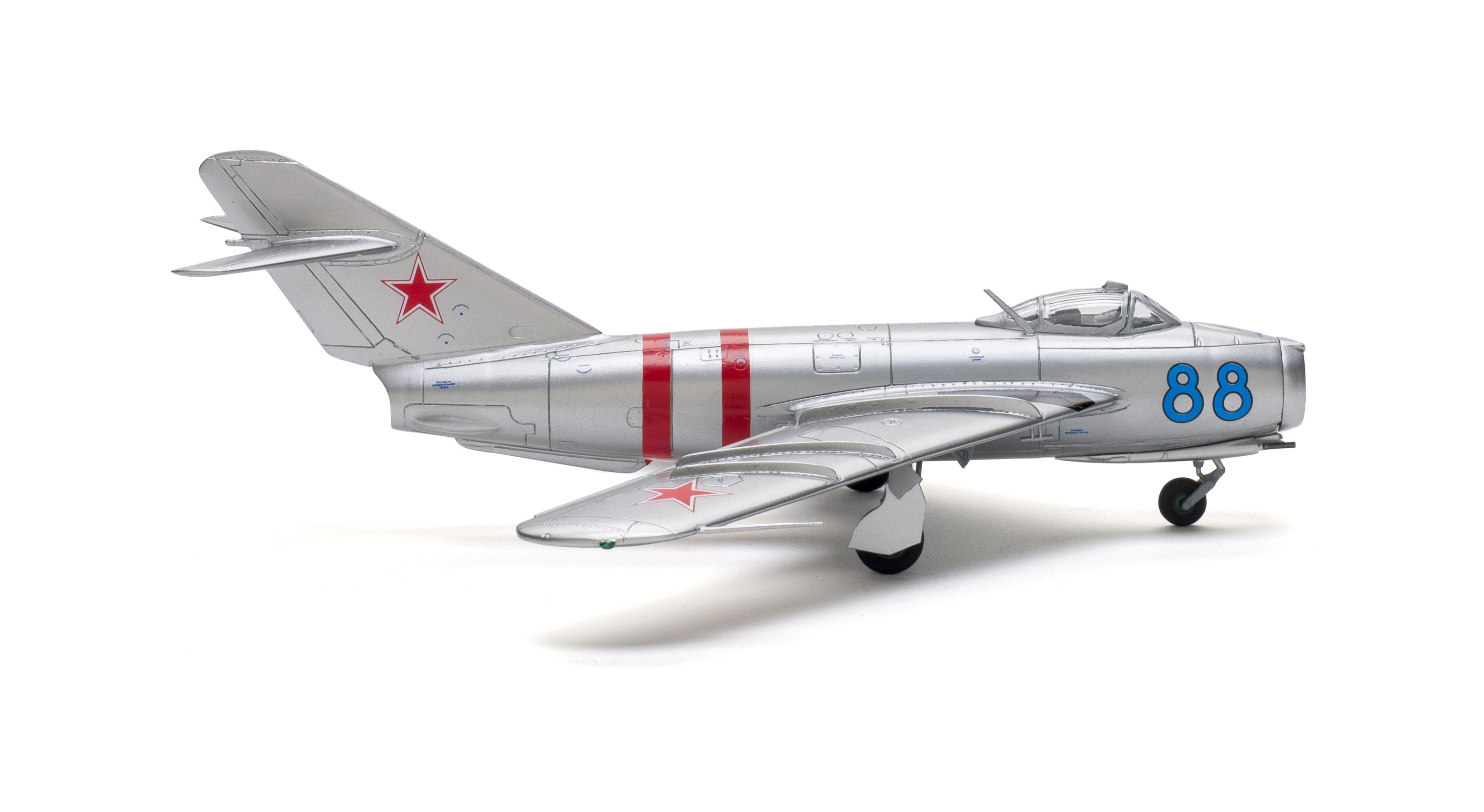 Soviet Fighter Mig-17 7318 Zvezda Model Kit for Kids Adults for sale online
